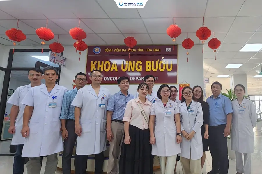 Bệnh viện Đại học Phenikaa và Bệnh viện Đa khoa Hòa Bình tăng cường hợp tác chuyên môn trong lĩnh vực ung bướu